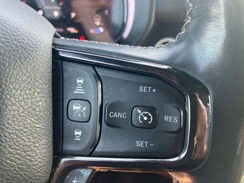 Used 2023 RAM 1500 Limited AWD/4WD image 19