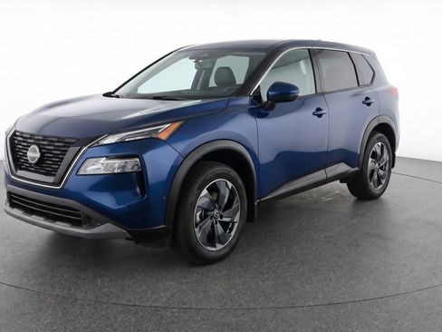 Used 2025 Nissan Rogue SV AWD/4WD image 3