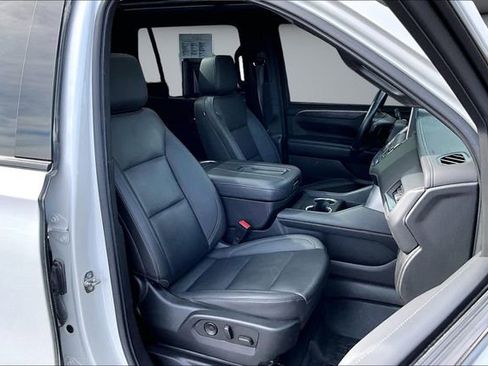 Used 2022 Chevrolet Tahoe Z71 w/ Z71 Off-Road Package image 27