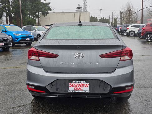 Used 2019 Hyundai Elantra SEL image 6