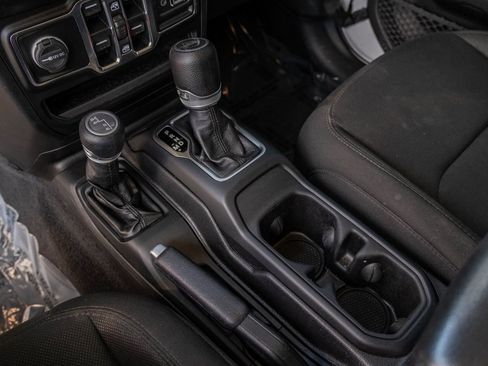 Used 2021 Jeep Wrangler Unlimited Sport S image 18