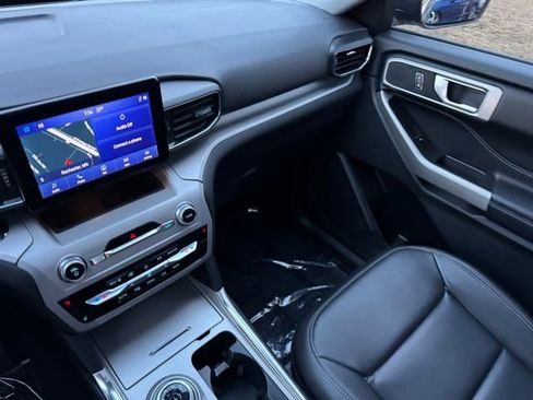 Certified 2023 Ford Explorer XLT w/ Equipment Group 202A image 27