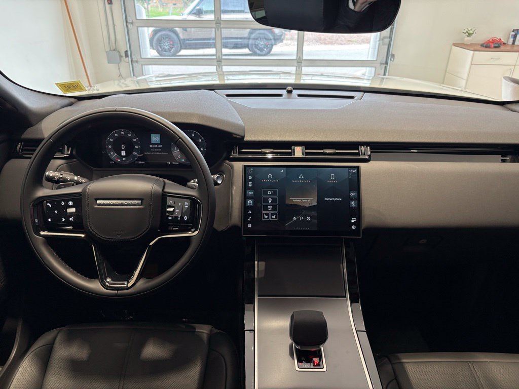New 2026 Land Rover Range Rover Velar S AWD/4WD image 17