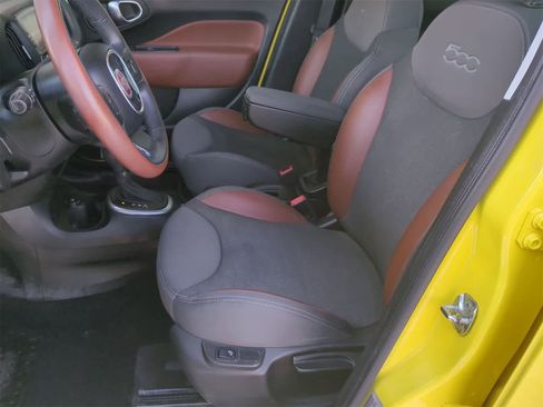 Used 2014 FIAT 500L Trekking w/ Popular Equipment Group image 15