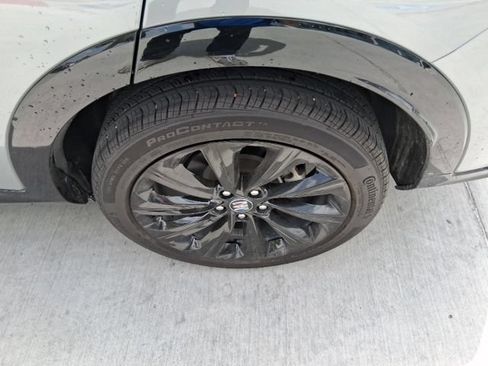 Used 2025 Buick Envista Sport Touring w/ Experience Buick Package FWD image 15