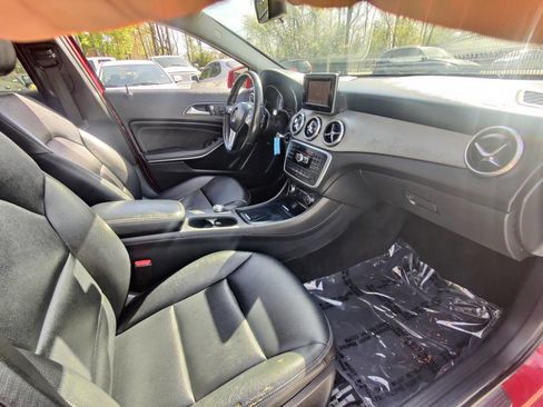 Used 2015 Mercedes-Benz GLA 250 GLA 250 4dr SUV image 8
