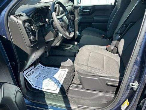 Used 2020 Chevrolet Silverado 1500 Custom w/ Custom Value Package AWD/4WD image 13