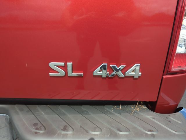Used 2012 Nissan Frontier SL w/ Moonroof Pkg AWD/4WD image 21