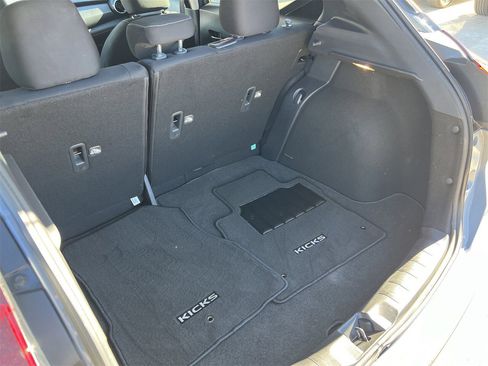 Certified 2023 Nissan Kicks SV image 27