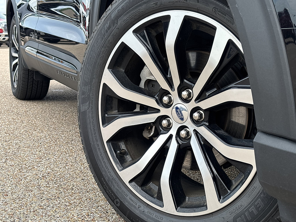 Used 2026 Ford Explorer ST-Line AWD/4WD image 2