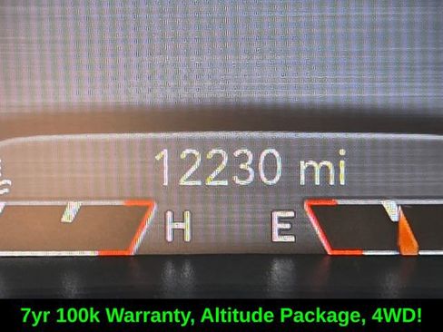 Certified 2023 Jeep Cherokee Altitude Lux AWD/4WD image 32