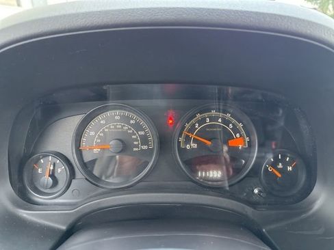 Used 2014 Jeep Patriot Sport image 25