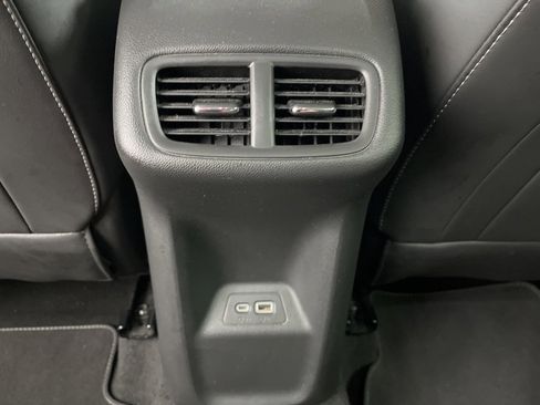 Used 2023 Buick Envision Essence image 23