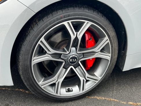 Used 2019 Kia Stinger GT2 AWD/4WD image 8