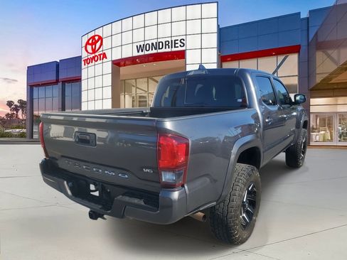 Used 2022 Toyota Tacoma SR5 image 4