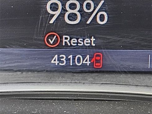 Used 2020 Chevrolet Traverse RS image 28