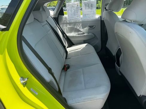 Used 2024 Hyundai Kona SE FWD image 16