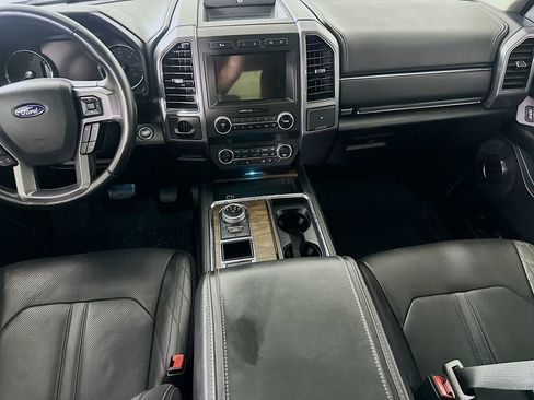 Used 2019 Ford Expedition Platinum RWD image 18