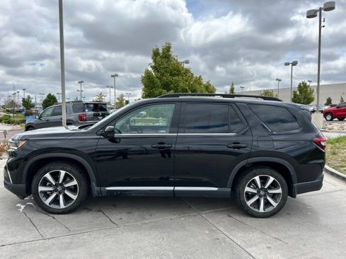 Used 2023 Honda Pilot Elite image 3