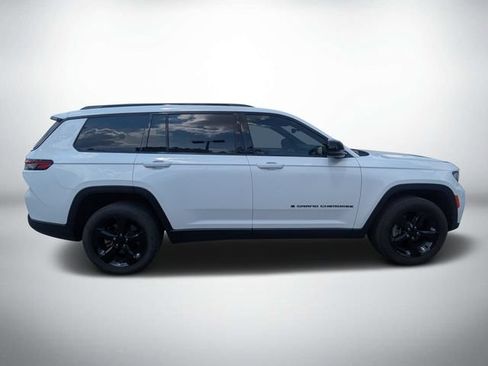 Used 2023 Jeep Grand Cherokee L Limited w/ Luxury Tech Group II RWD image 3
