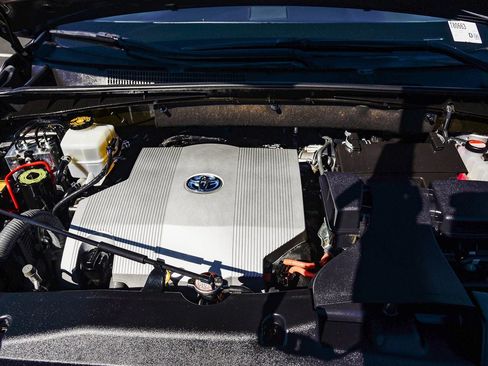 Used 2017 Toyota Highlander Limited image 33