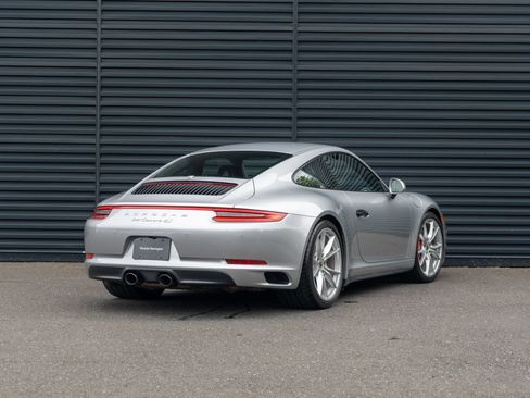 Certified 2019 Porsche 911 Carrera 4S AWD/4WD image 8