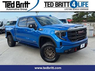 Used 2022 GMC Sierra 1500 AT4 w/ AT4 Preferred Package AWD/4WD video 1