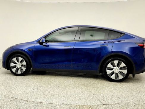 Used 2023 Tesla Model Y Long Range image 8