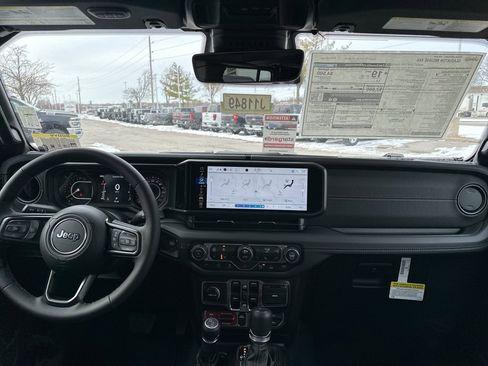 New 2026 Jeep Gladiator Mojave image 2