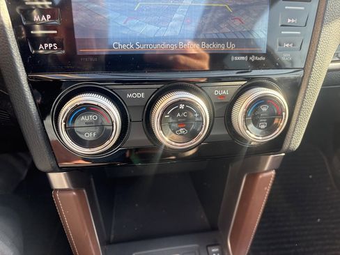 Used 2017 Subaru Forester 2.5i Touring image 18