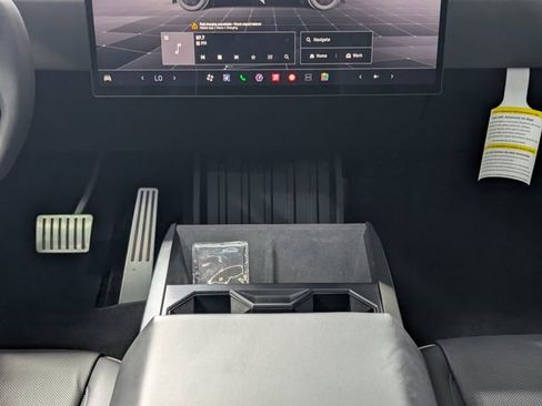 Used 2024 Tesla Cybertruck AWD Crew Cab image 13