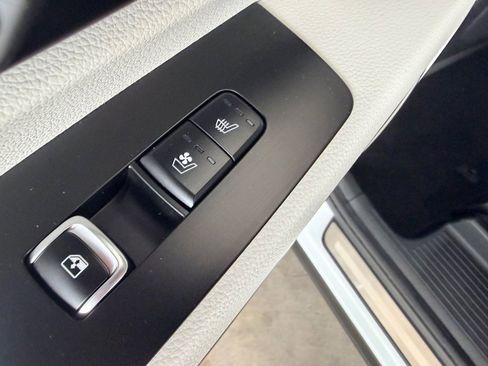 Used 2020 Kia Telluride SX w/ SX Prestige Package image 22