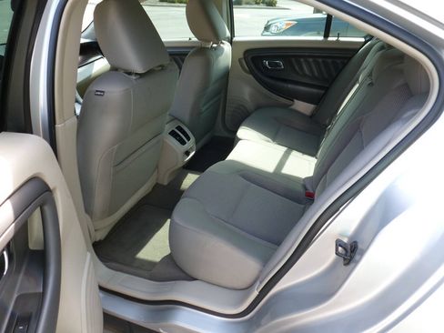 Used 2010 Ford Taurus SEL AWD/4WD image 10