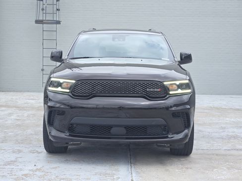 Used 2024 Dodge Durango SXT w/ SXT Blacktop Group image 3