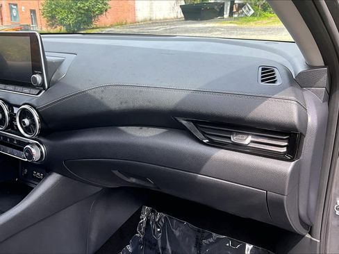 Used 2025 Nissan Sentra SV FWD image 19