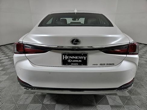 Certified 2024 Lexus ES 250 w/ Premium Package image 7