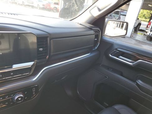 Used 2025 GMC Sierra 1500 SLT RWD image 26