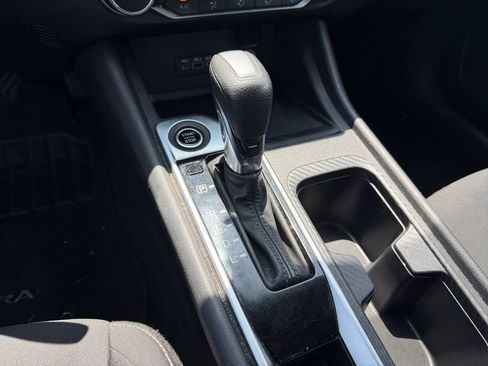 Used 2023 Nissan Sentra SV FWD image 25