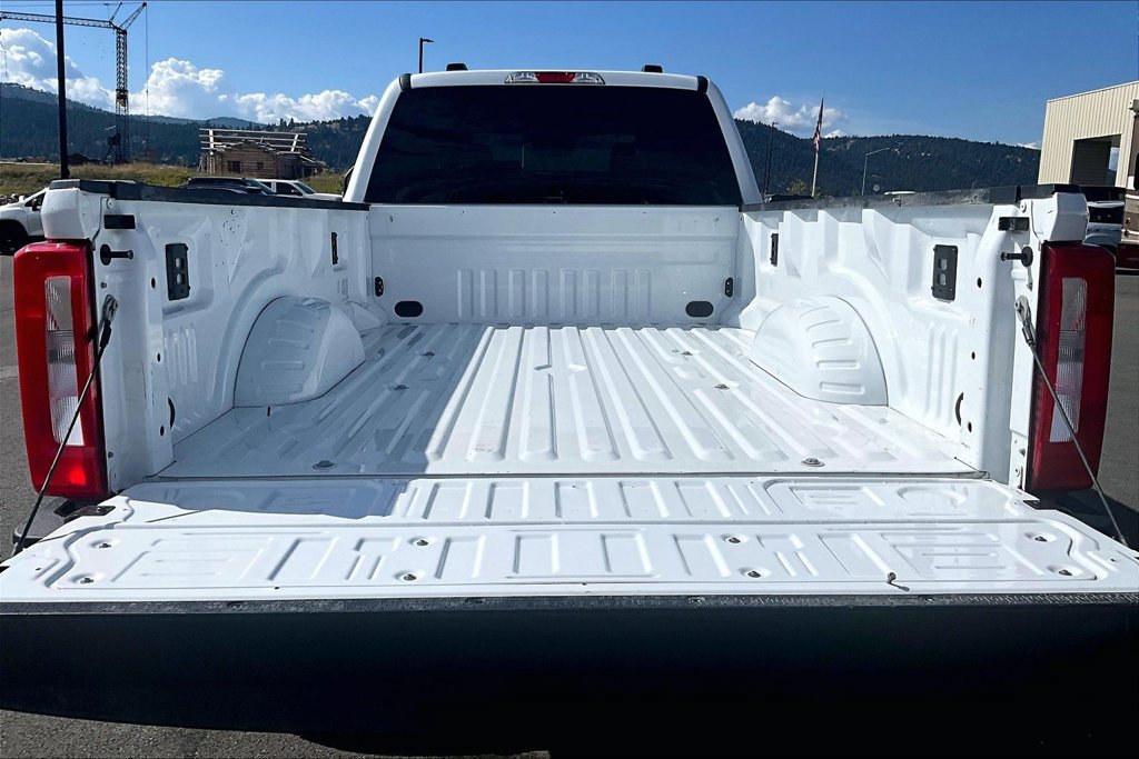 Used 2025 Ford F350 XLT AWD/4WD image 18