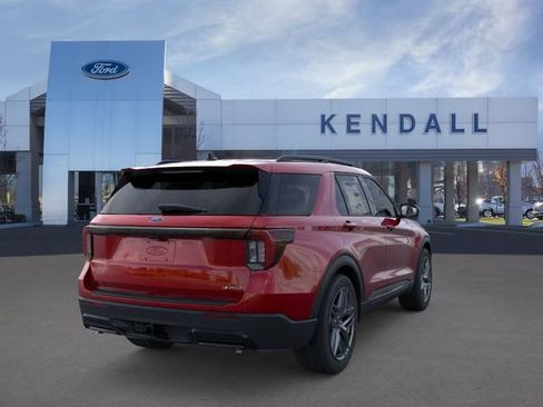 Used 2026 Ford Explorer ST-Line w/ ST-Line Street Pack AWD/4WD image 8