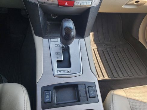 Used 2012 Subaru Outback 2.5i Limited AWD/4WD image 21