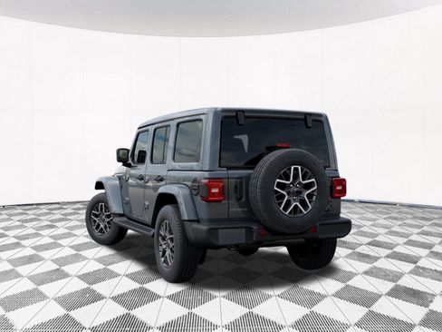 New 2026 Jeep Wrangler Unlimited Sahara AWD/4WD image 4
