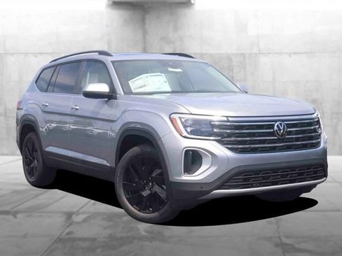 New 2026 Volkswagen Atlas SE AWD/4WD image 2