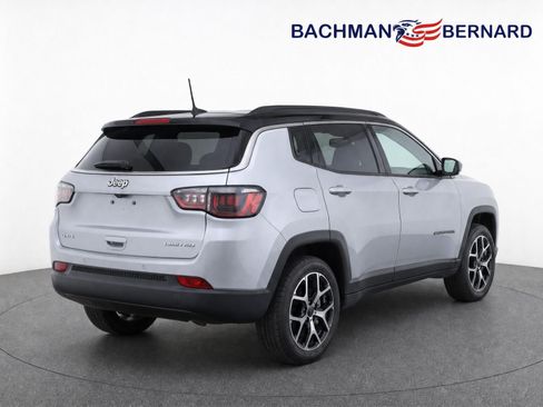 Used 2025 Jeep Compass Limited AWD/4WD image 7