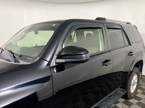 Used 2021 Toyota 4Runner SR5 AWD/4WD image 12