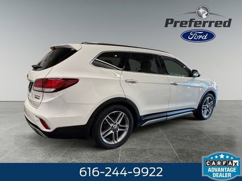 Used 2018 Hyundai Santa Fe Limited image 17