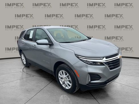 Used 2024 Chevrolet Equinox LT w/ Driver Convenience Package image 7