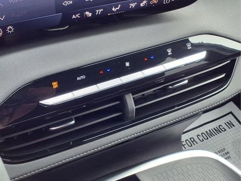 Certified 2025 Buick Enclave Sport Touring image 6