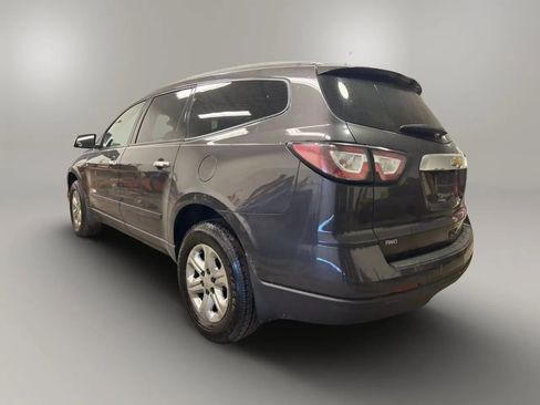 Used 2016 Chevrolet Traverse LS image 3
