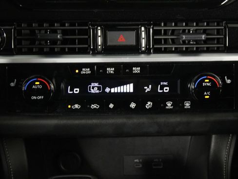 Certified 2025 Nissan Pathfinder SV AWD/4WD image 23